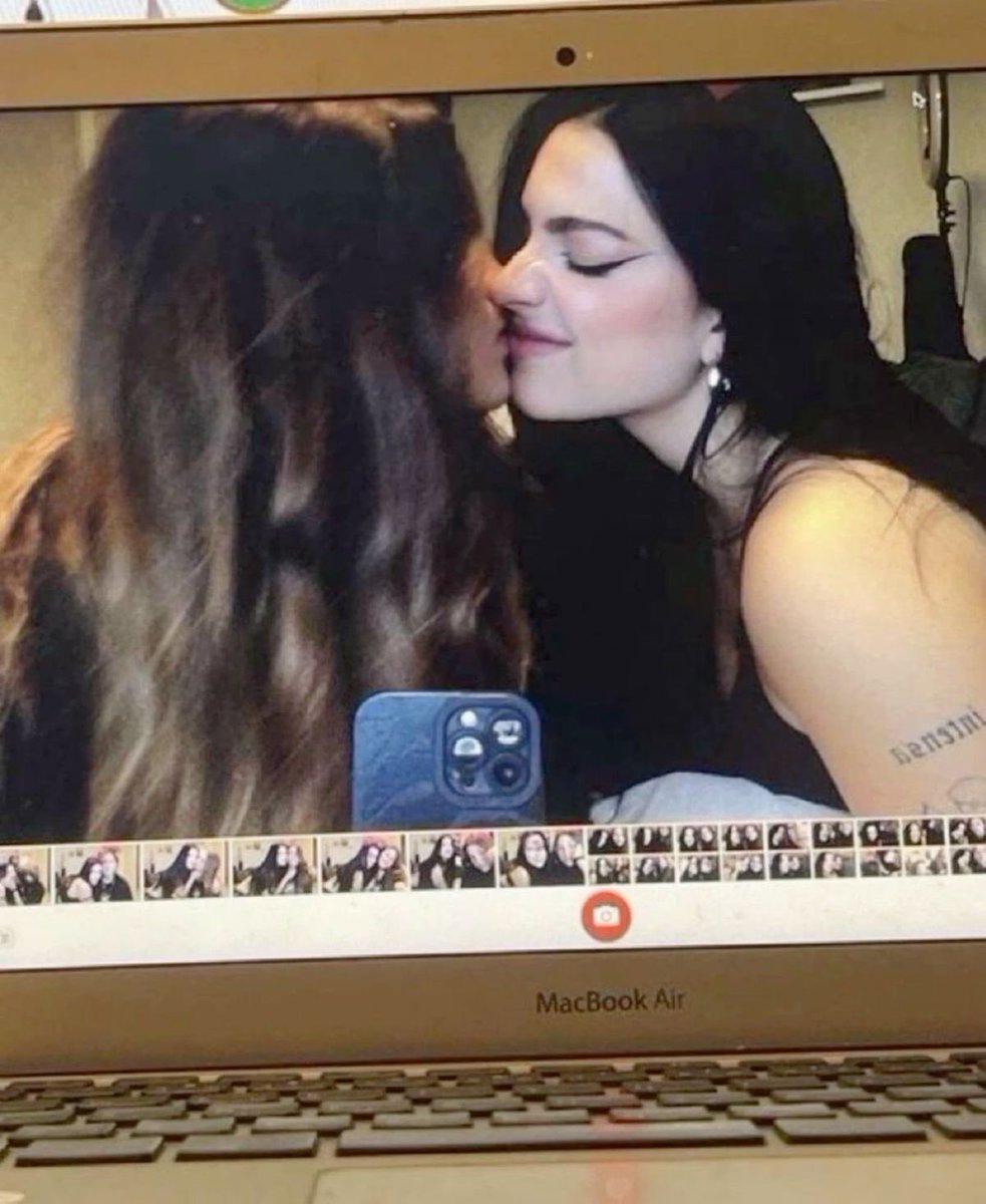 softvlibra's tweet image. you’re the closest to heaven 
that i’ll ever be !! 
happy national gf’s day 💛