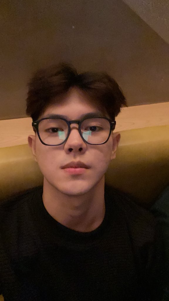 defnotandrews (@flynnriderr_) on Twitter photo 