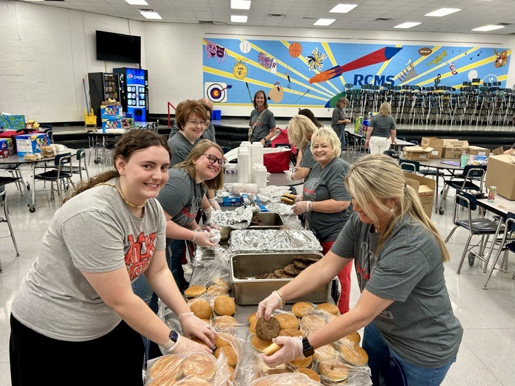 Prichard Committee (@prichardcom) on Twitter photo What’s in your lunchbox this year? 🥪🍎
Fueling minds and building momentum starts at the table—with real partnerships and big futures.
Get involved: prichardcommittee.org/groundswell What’s in your lunchbox this year? 🥪🍎
Fueling minds and building momentum starts at the table—with real partnerships and big futures.
Get involved: prichardcommittee.org/groundswell