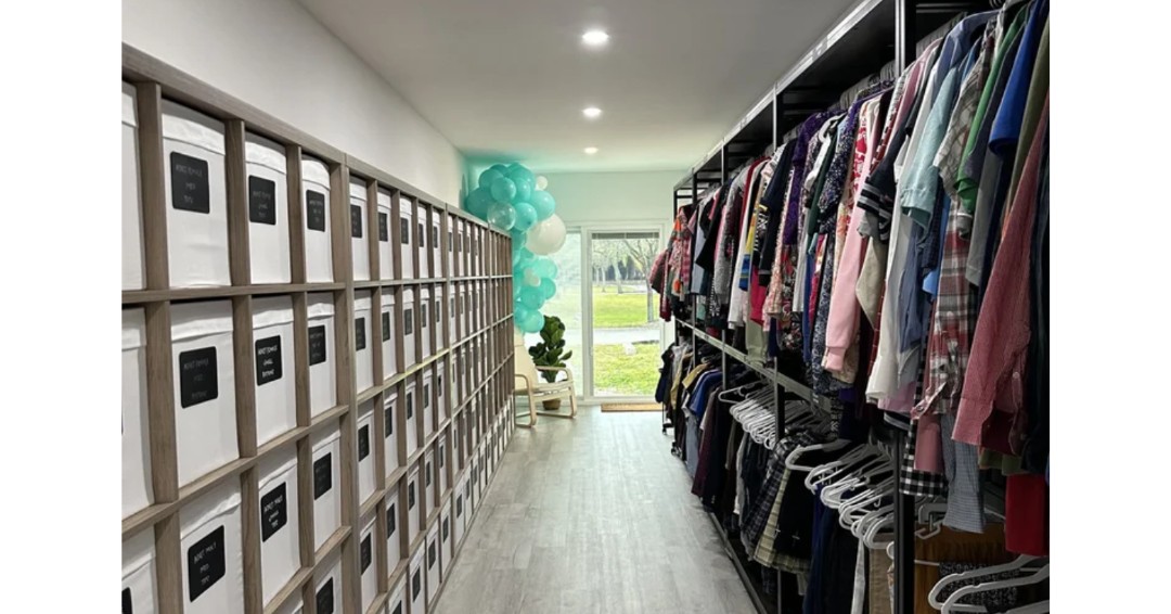 Through our employee committee for The Oasis Project, we proudly presented a $2,550 check &amp; essential goods to The Oasis Project President, Chelsea Horne. Thanks to the generosity of our staff, we were able to provide foster children w/ clothing, school supplies, &amp; other items.