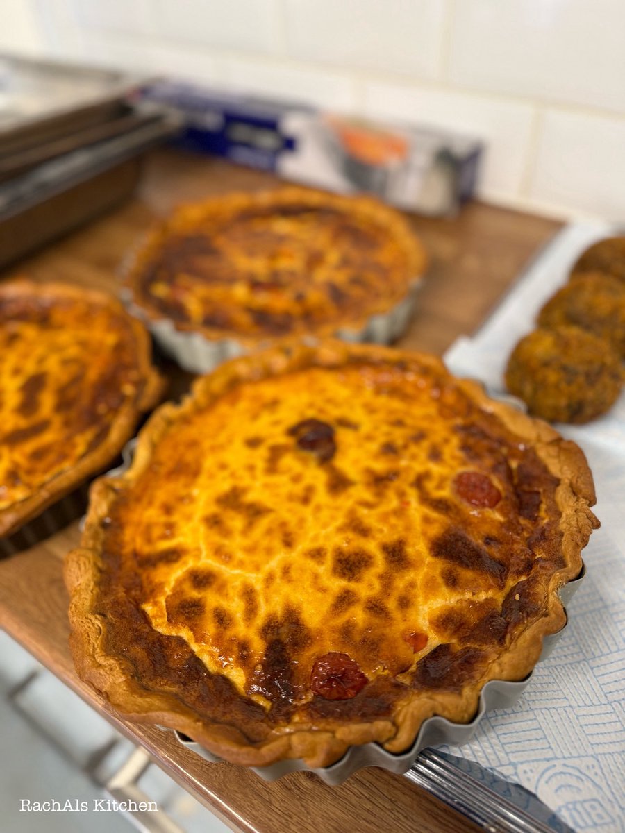 Getting set for tomorrows #birthdaycelebration #catering … #sharingplatters featuring some delicious #homemade #quiche  … #maturecheddarandonionchutney and #chorizoandfeta … #catering #melthamcaterers #professionalcatering #cateringforalloccasions …