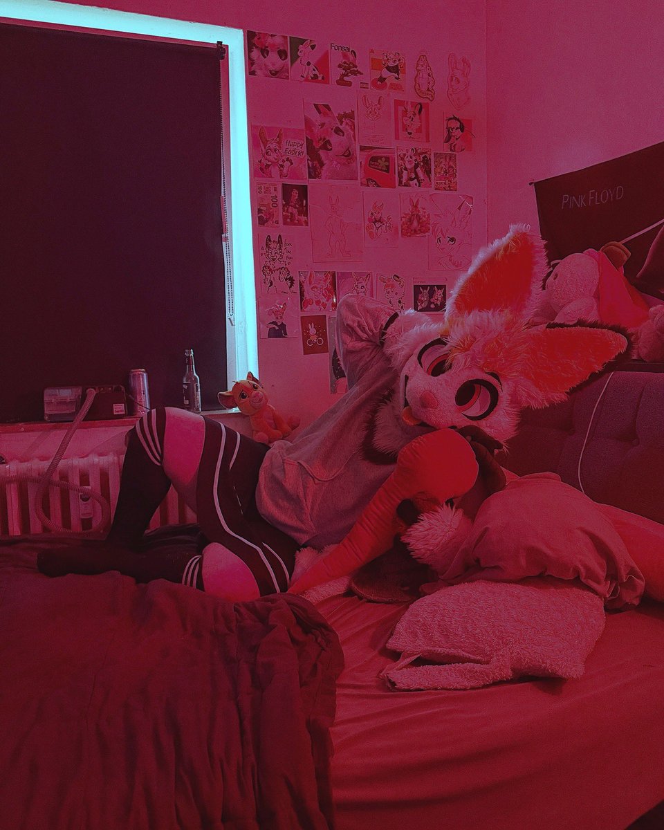 feeling cute might delete later -type of post