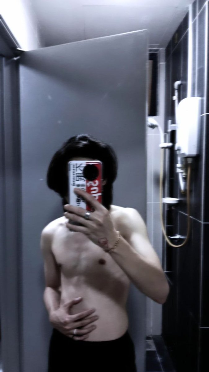 Just some old pic throwback since I'm rarely being here. 🥺👉🏻👈🏻🙈
