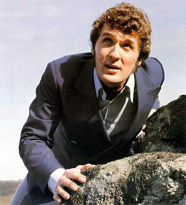 Astrozombies777's tweet image. If you had to choose who would be your picks as your four favourite #DoctorWho companions? These are mine closely followed by k9.