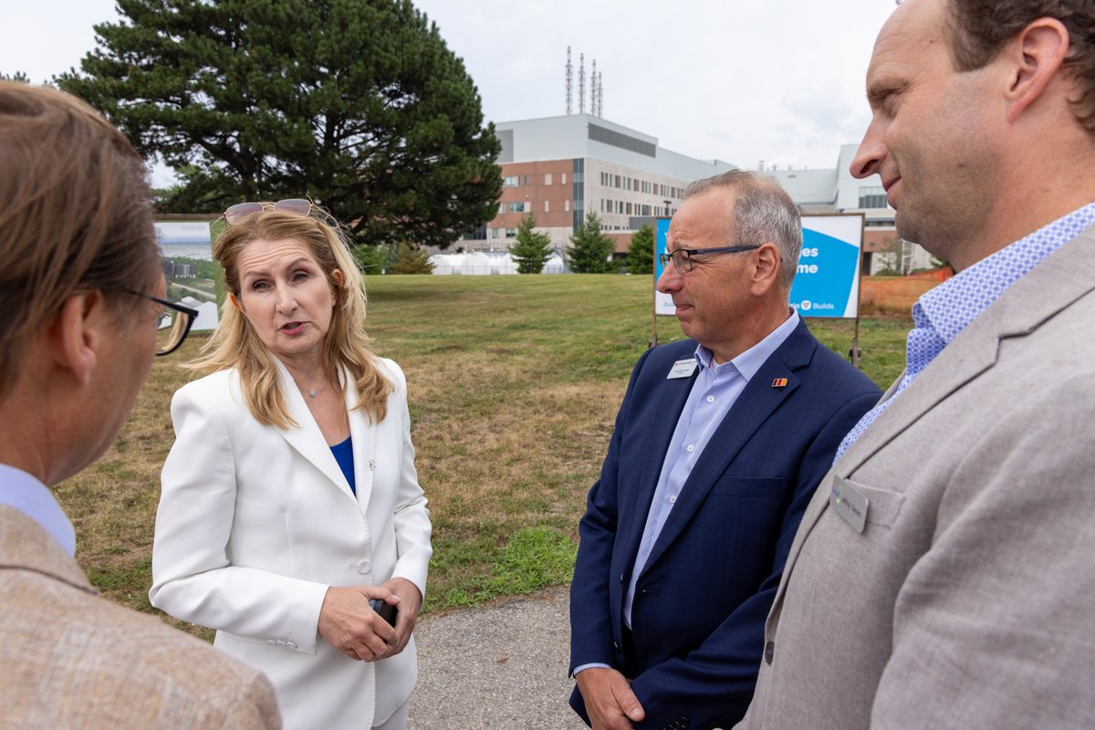 Paul Armstrong tweet media