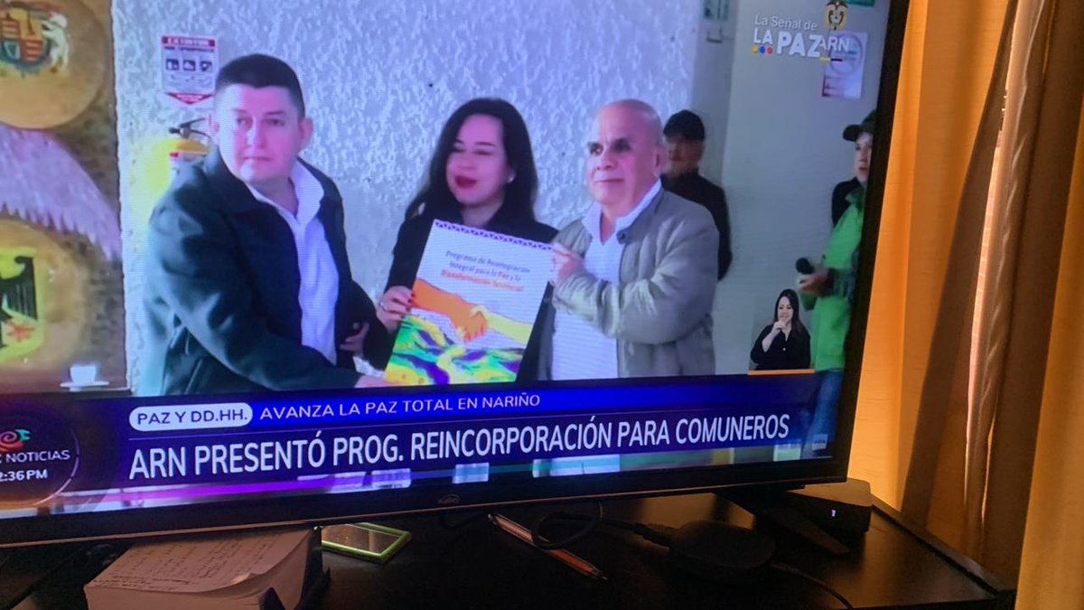 Ángela María Robledo (@angelamrobledo) on Twitter photo Avanza nuestro proceso de paz territorial con Comuneros del Sur en Nariño. Hoy se ratifica la voluntad política de transitar de la guerra a la paz .
<a href="/ComisionadoPaz/">Consejería Comisionada de Paz</a>
<a href="/petrogustavo/">Gustavo Petro</a>
<a href="/ARNColombia/">Agencia para la Reincorporación y la Normalización</a> Avanza nuestro proceso de paz territorial con Comuneros del Sur en Nariño. Hoy se ratifica la voluntad política de transitar de la guerra a la paz .
<a href="/ComisionadoPaz/">Consejería Comisionada de Paz</a>
<a href="/petrogustavo/">Gustavo Petro</a>
<a href="/ARNColombia/">Agencia para la Reincorporación y la Normalización</a>