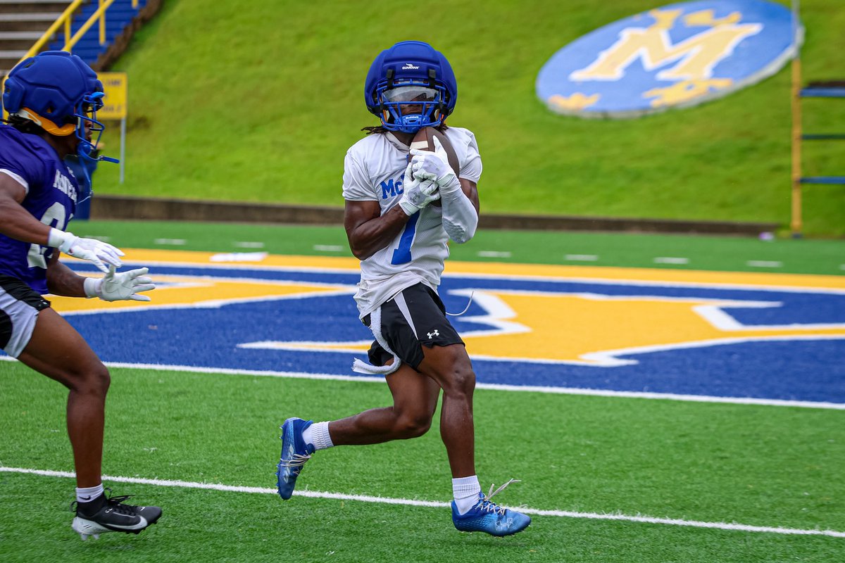 Day by day. Rep by rep. Brick by brick.

#GeauxPokes | #StampedeSZN