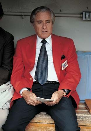 NLCarolynMuse's tweet photo. Remembering sportscaster and author Curt Gowdy, who was born #OTD (July 31st) in 1919. #Yankees #Giants (NY) #RedSox #AFL #NBA #NFL #RoseBowl #Olympics #FinalFour #TheWayitWas #TheAmericanSportsman #DrumCorpsInternational https://t.co/6mLUtzc5eY