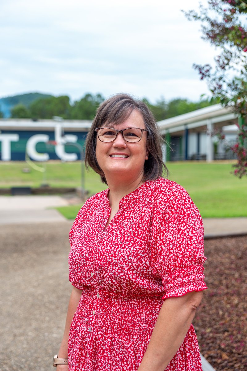 For 20 years, Nicole Smith has been guiding students through one of the most intimidating subjects: math. 

She strives to help students grow their confidence and see new possibilities for their future. We’re lucky to have her as part of the McDowell Tech family!
