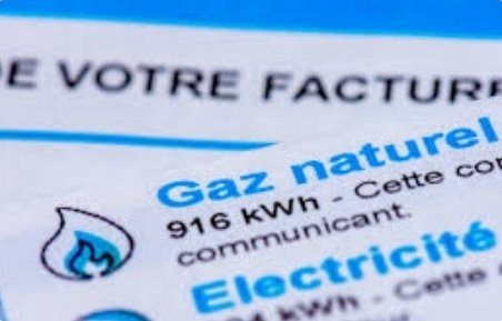 🔴 À partir de demain, 1er août, la TVA sur nos abonnements électricité et gaz passe de 5,5 % à 20 % ! Causée par une directive européenne, le gouvernement avait deux options : garder le taux bas à 5,5 % ou l’augmenter à 20 %. Il a choisi de "lisser à la hausse", c’est-à-dire