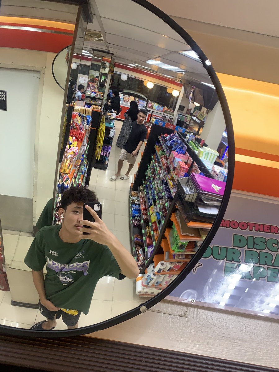 Acesenlee's tweet photo. Tara vc?? https://t.co/fyS6W1h1Vz