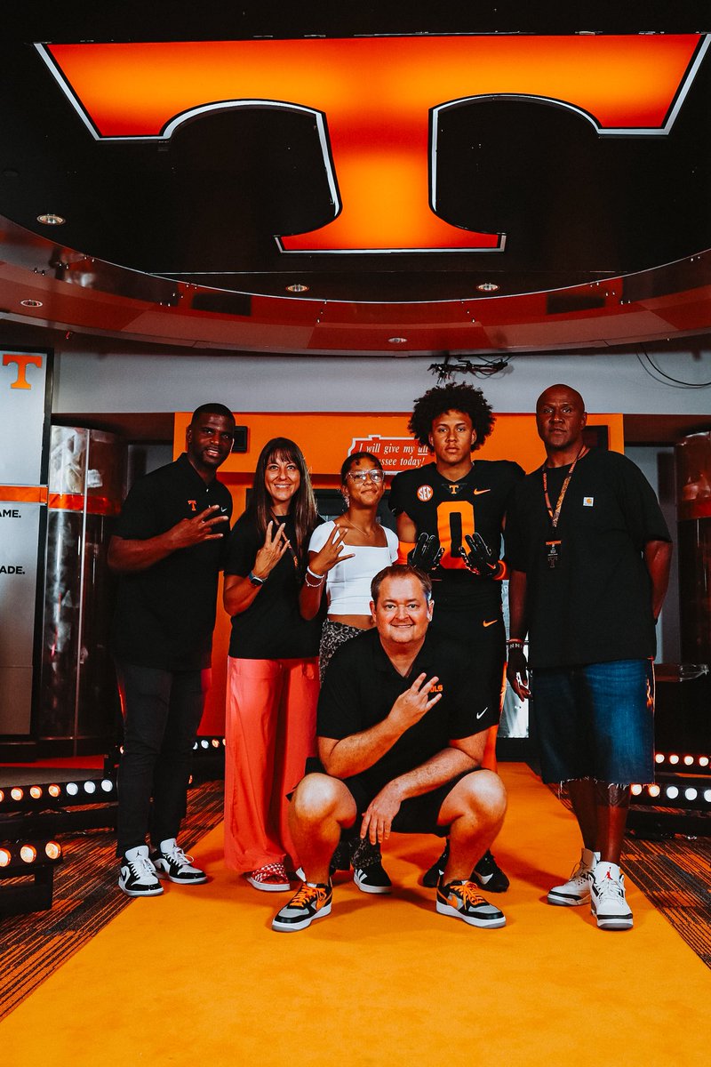 Matt Ray (@matt_ray_) on Twitter photo “My relationship with Coach Pope means everything to me”- <a href="/salesimoa8/">Salesi Moa</a> told me about the impact of <a href="/CoachKelseyPope/">Kelsey Pope</a> in his decision to commit to the #Vols “My relationship with Coach Pope means everything to me”- <a href="/salesimoa8/">Salesi Moa</a> told me about the impact of <a href="/CoachKelseyPope/">Kelsey Pope</a> in his decision to commit to the #Vols