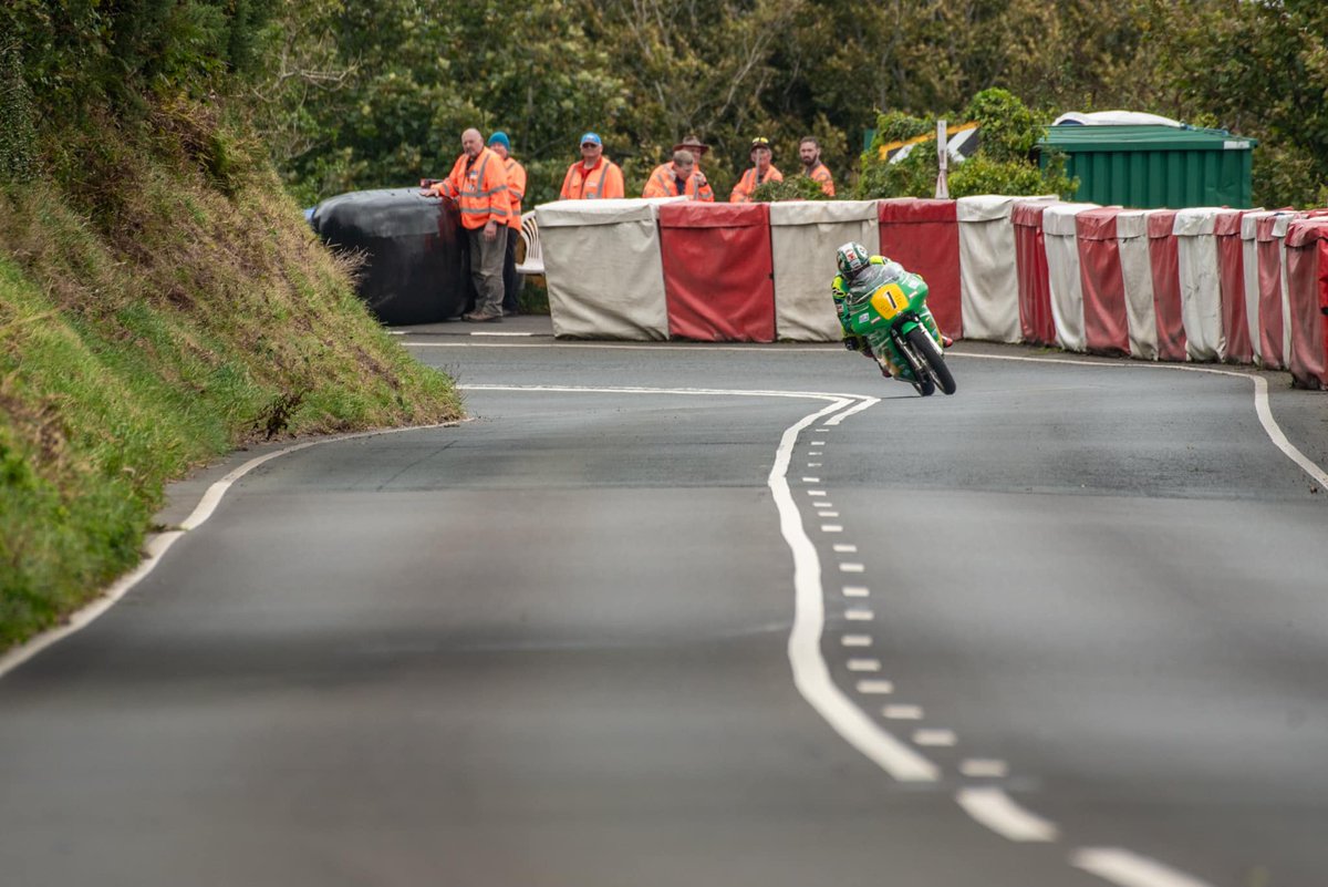 Road Racing News (@stevierrn) on Twitter photo Classic TT: Historic Senior Race Seeds Issued, photo by <a href="/markspics1/">markspicsiom</a>,
roadracingnews.co.uk/classic-tt-his… Classic TT: Historic Senior Race Seeds Issued, photo by <a href="/markspics1/">markspicsiom</a>,
roadracingnews.co.uk/classic-tt-his…