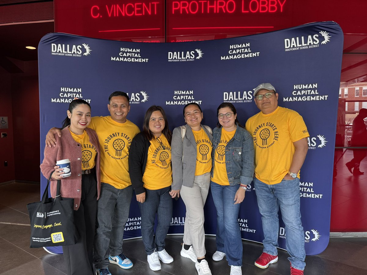 dallasschools's tweet image. 🌟 Kicking off the year with excellence in the building! Our 2025 Teacher of the Year finalists and winners welcomed the newest educators of #TeamDallasISD with open arms and inspiring words.🍎