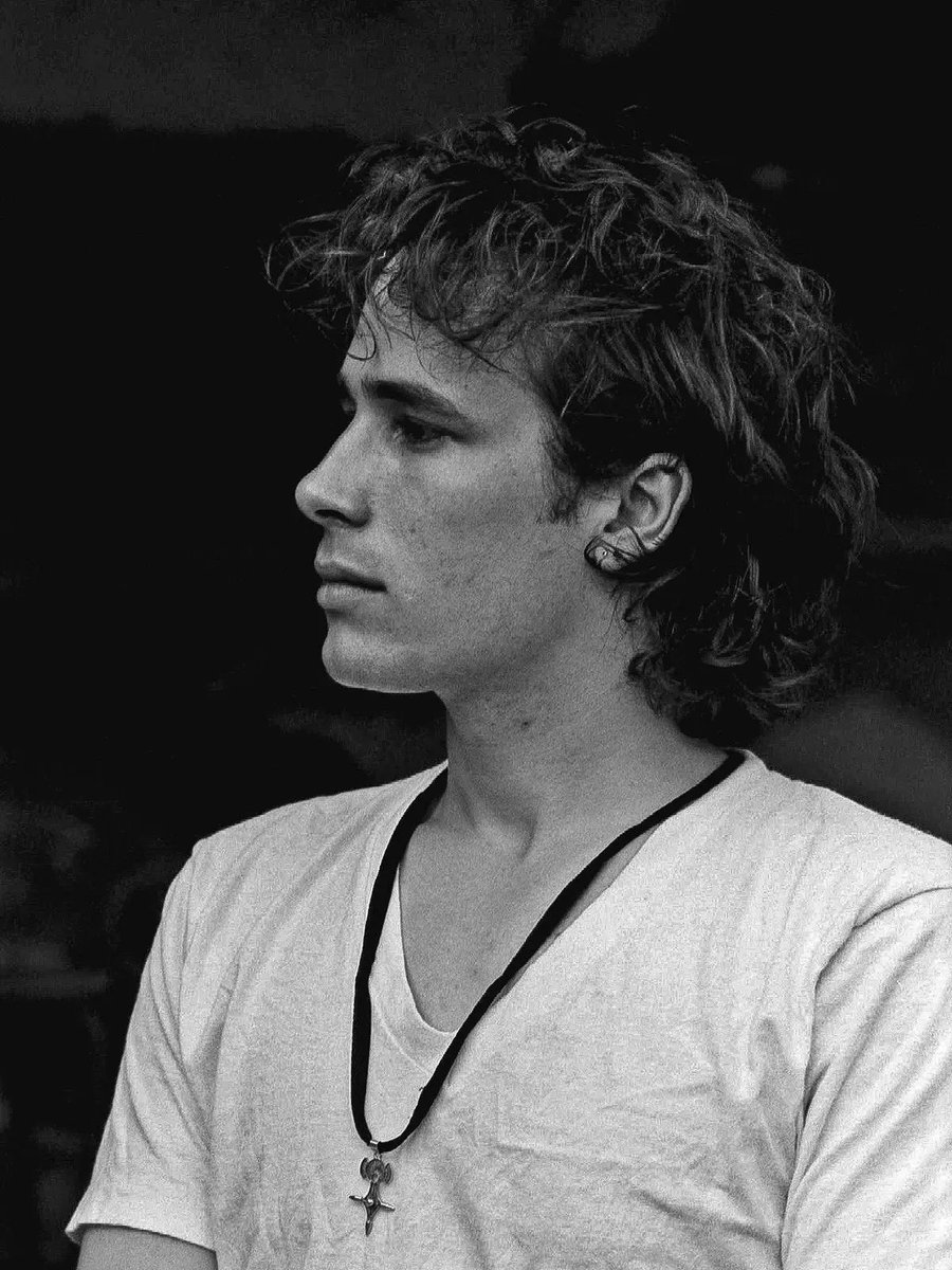 acervobuckley's tweet image. jeff buckley por david gahr, 1994.