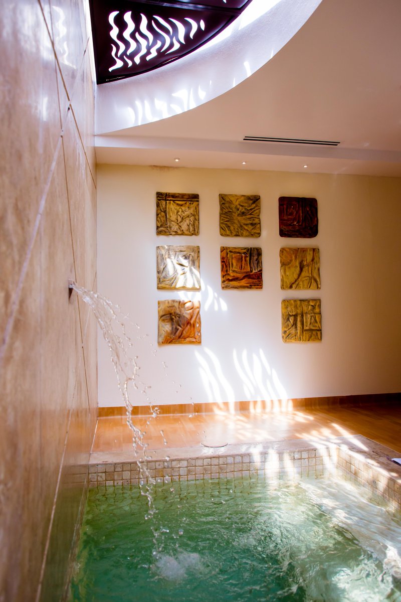 SaltwaterSpa's tweet image. Desintoxica tu cuerpo y mejora tu circulación. ¡Ven a disfrutar de la tranquilidad y el bienestar en nuestras áreas húmedas!🧖🏼‍♀️💧
.
.
.
#spa #spaday #spalife #saltwaterspa #casadoradacabo #loscabos