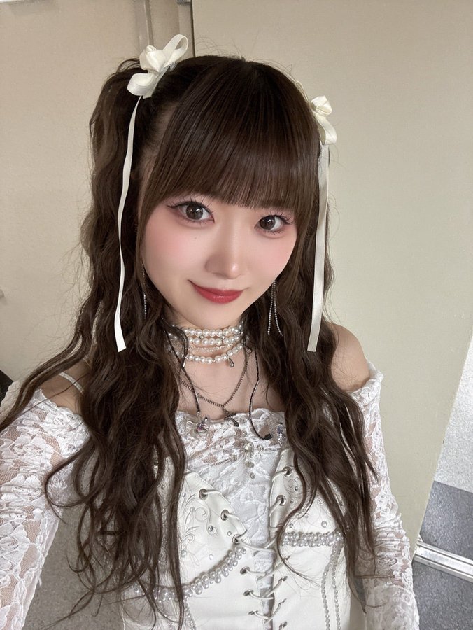 BEYOOOOONDS　江口紗耶　チェキ② フォトブック衣装⋆｡♪ ₊˚♬ ﾟ. #beyooooonds #江口紗耶 #脚が長