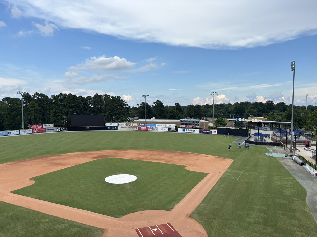 👋 from Sockville. There’s playoff baseball here tonight.

Ty Bradle (1.95) duels Brody Lanham (1.37).

We’ll talk to you on <a href="/GoSockPuppets/">Burlington Sock Puppets</a> at 6:50.