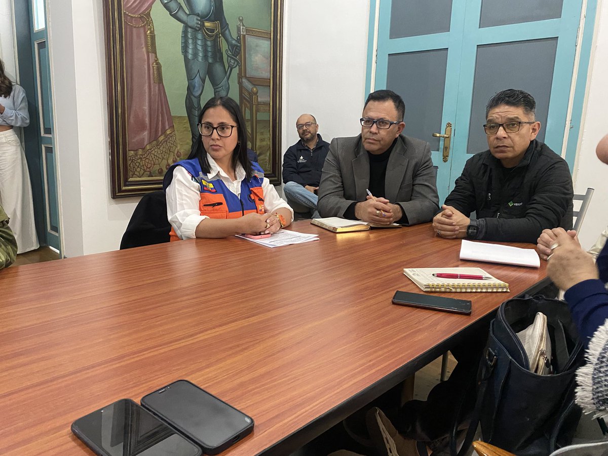 Con el objetivo de trabajar articuladamente entre instituciones de justicia y seguridad, el Director Provincial del #CJ Loja, Paúl Aguilar, participa de la mesa de Seguridad Provincial de Loja, convocada por la <a href="/GoberLoja/">Gobernación de Loja</a>.