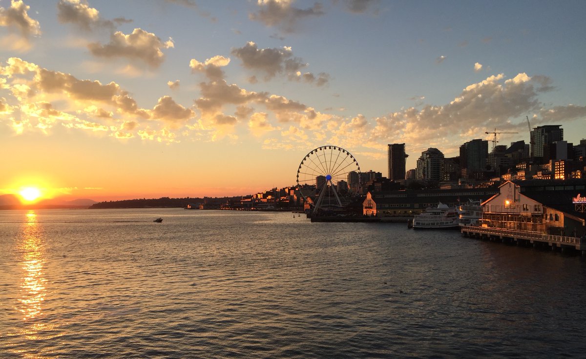 Seattle summer is sailing by! Our Summer Views Cruise ends September 1st and trust us, you don’t want to miss those golden hour skyline views 🌇 Join us at 4:30 or 6:30 this month before it's too late!

TICKETS - argosycruises.com/argosy-cruises…