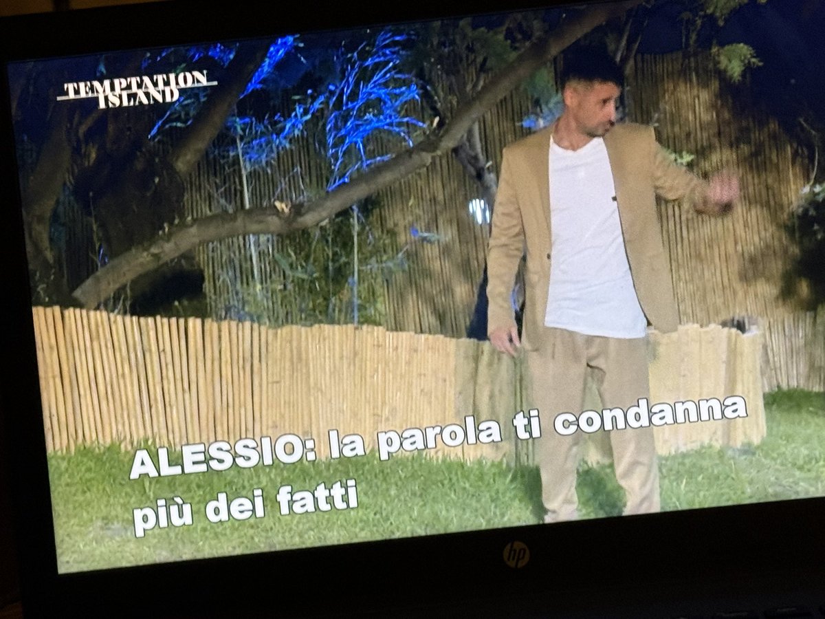 schiamazzi_'s tweet image. Questo momento #TemptationIsland2025