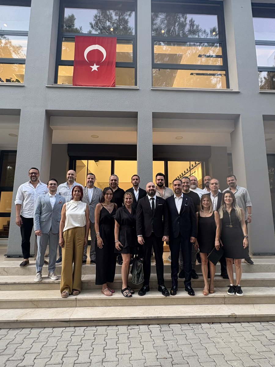Yönetim Kurulu Başkanımız Sn. Cenk Yakın ve yönetim kurulu üyelerimizle birlikte, 16. Dönem Çukurova GİAD Başkanı Sn.Alperen Pişkin’e hayırlı olsun ziyaretinde bulunduk. Kıymetli başkanımıza ve ekibine başarılar diliyor, birlikte  çalışacağımız projeleri sabırsızlıkla bekliyoruz.