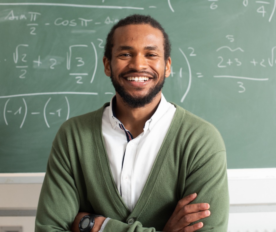 Get ready for a new school year! Teacher cards are available for those in the WJCC school system, York County school system, private schools, and homeschool parents in one of WRL’s funding areas. New perks include longer hold periods and more! Info at wrl.org/teacher-card.