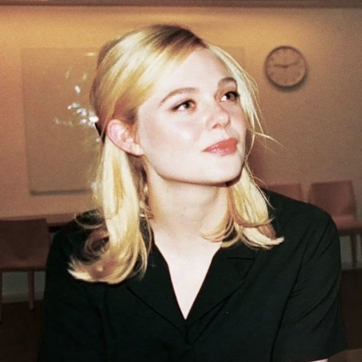 jojo 🫀 GAVE FRANK A SHIRT AND HE USED IT tweet media