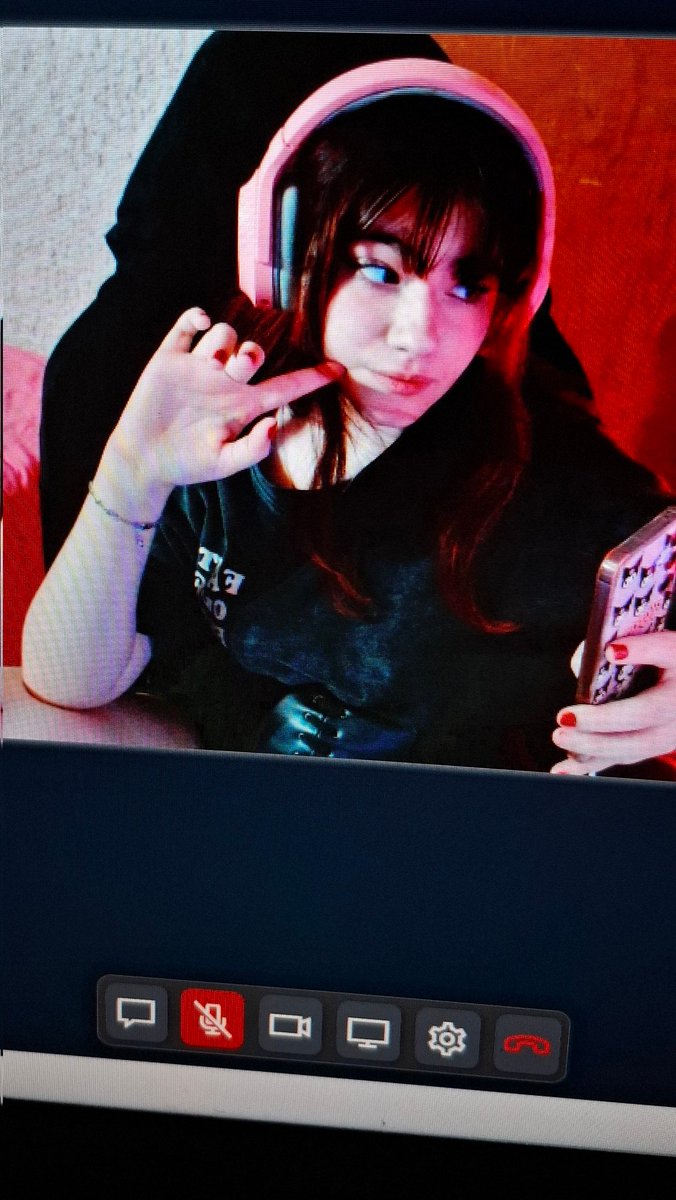Lexie🦋 (@lexiehop) on Twitter photo Con la sorpresa de que estaré como host de este #Retake por parte de <a href="/AkaveEsports/">Akave Esports</a>, para que vengan a apoyar a la transmisión oficial <33
- twitch.tv/akave_esports Con la sorpresa de que estaré como host de este #Retake por parte de <a href="/AkaveEsports/">Akave Esports</a>, para que vengan a apoyar a la transmisión oficial <33
- twitch.tv/akave_esports