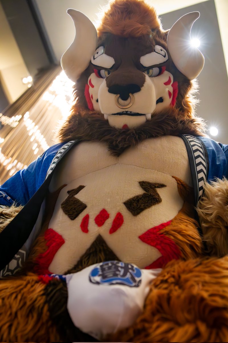 Hey！ Are you okay？👀

📸 <a href="/WokaWolf_TW/">ウォッカ/Woka🔜UTFG🇹🇼</a> 
#FursuitFryday