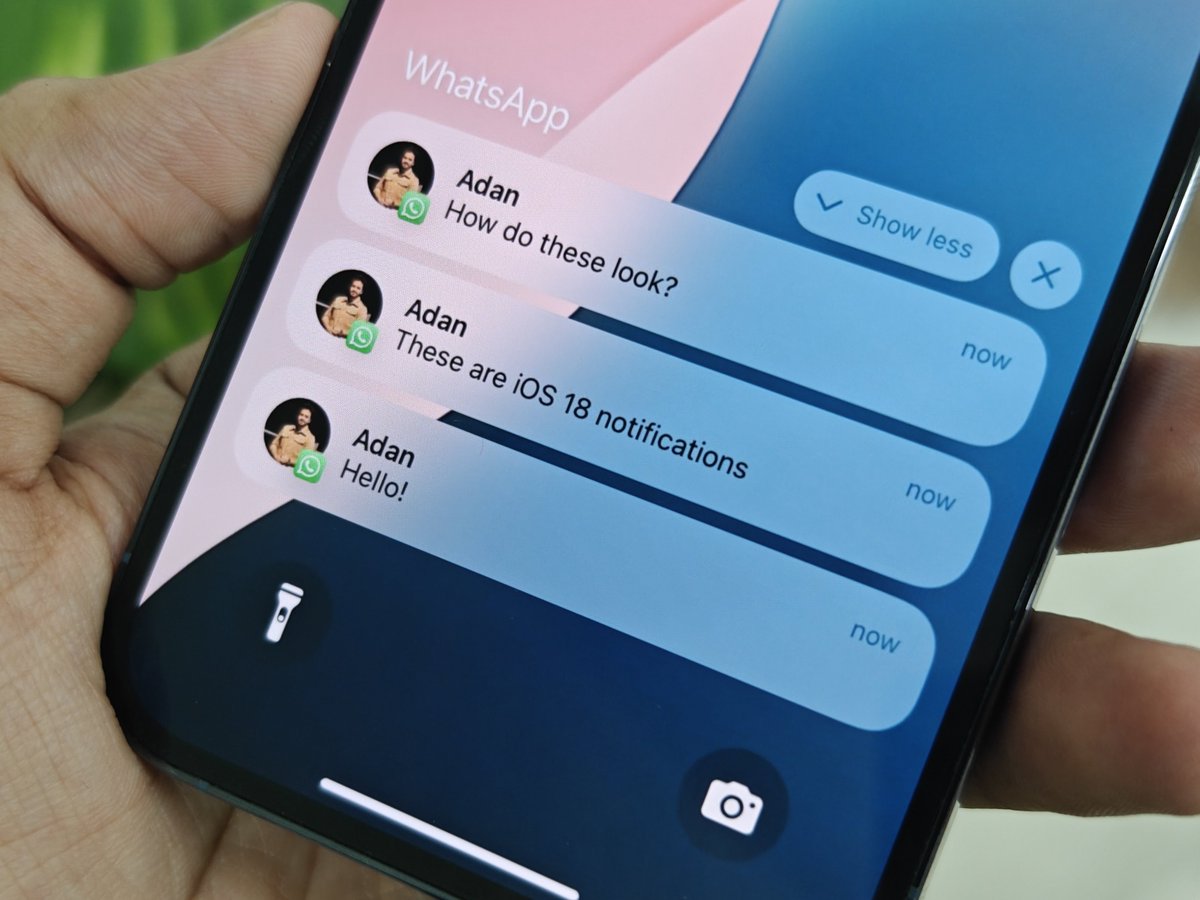 durreadan01's tweet image. After spending some time with iOS 26, iOS 18 feels so weird now. 😳 

Just look at those notifications. They look too basic and outdated.