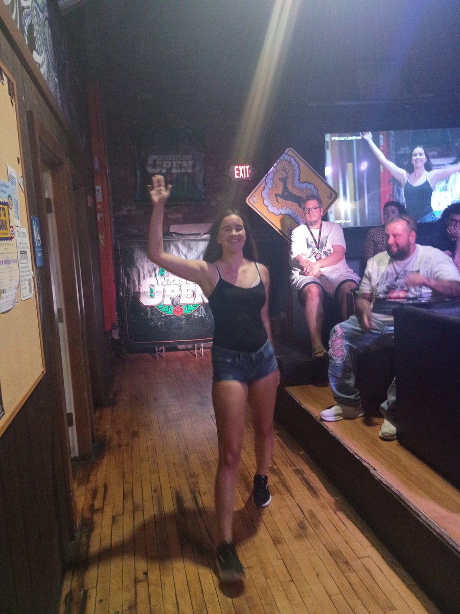 Hey everybody, Shannon's back. #WrestlingOpen