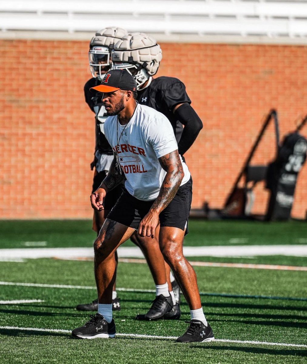 When you love what you do, you never work a day in your life #MercerFootball #Landsharks🦈