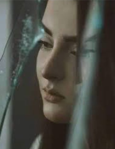 طلبتُ منهم احترامًا،
ومن غيرهم قليلًا من المسؤولية،
وطلبنا من الأحبة لقاءً فقط...
لكن حتى البسيط بات كثيرًا في نظرهم. 
استكثروا علينا ما لا يُثقل أحدًا…
وكأننا نطلب أكثر مما نستحق.🕊🖤