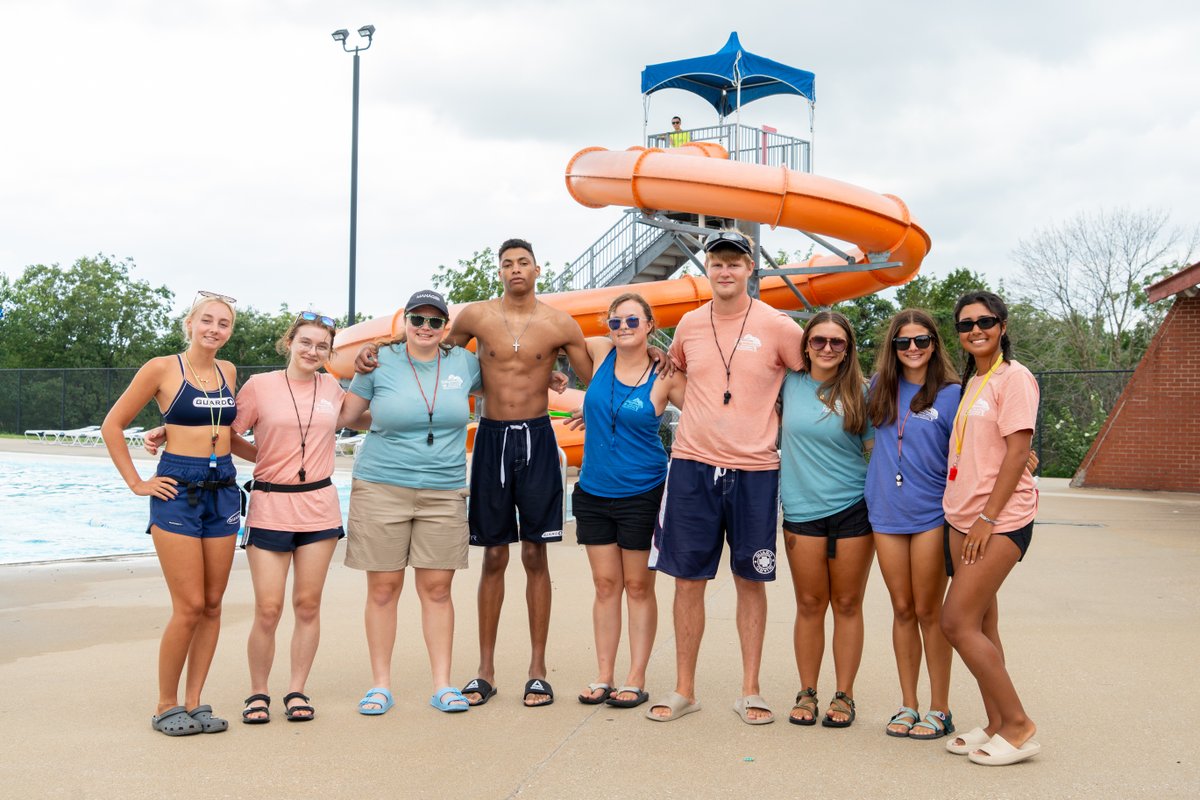 👊💦 Happy Lifeguard Appreciation Day! Huge thanks to our lifeguards for keeping our community safe! Our Aquatics Supervisor, Sydney, visited with treats to show appreciation. Highlight video tomorrow! 🎥☀️ #LifeguardAppreciationDay #CoMoAquatics #ThankYouLifeguards #WeAreCoMo