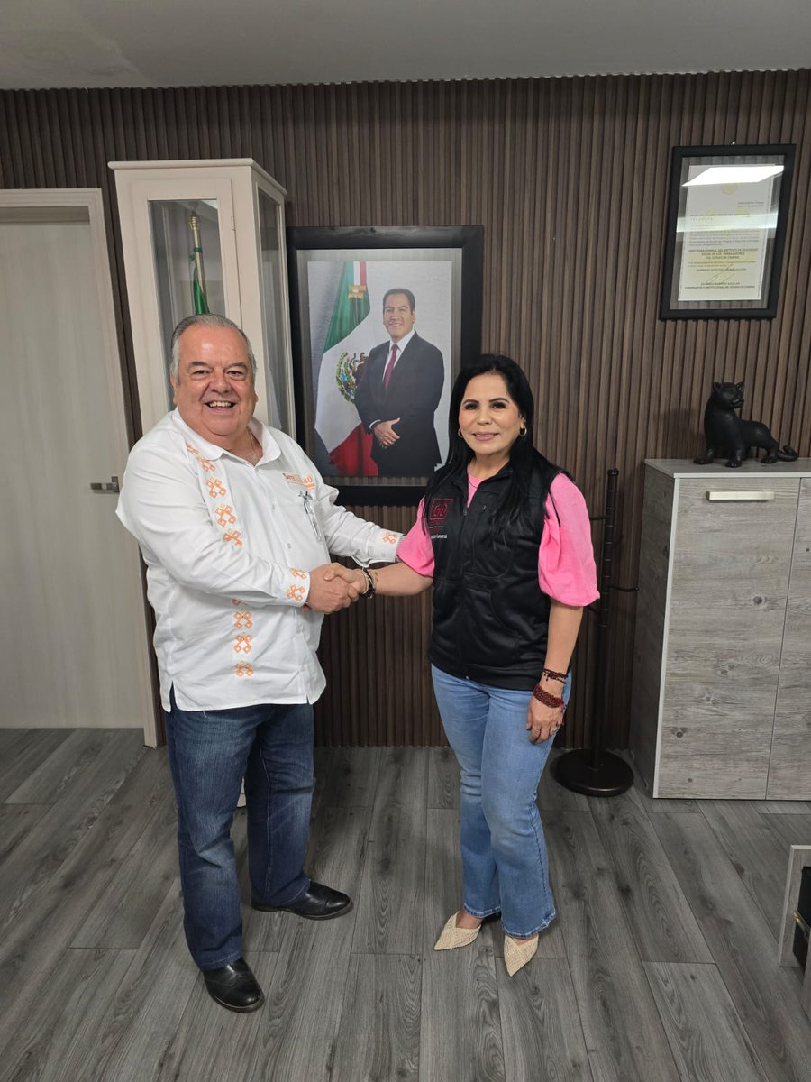 SECC40CHIAPAS's tweet photo. 🔸#Sección 40 e #ISSTECH acuerdan mesa de trabajo para analizar el seguro institucional de pensionados y jubilados.
💬 También se calendarizan pagos de créditos y se anuncia sorteo de préstamos para el 6 de agosto.
🤝 Seguimos gestionando en unidad.
#SNTEEnUnidad #UnoSomosTodos https://t.co/qTduSCZLOV