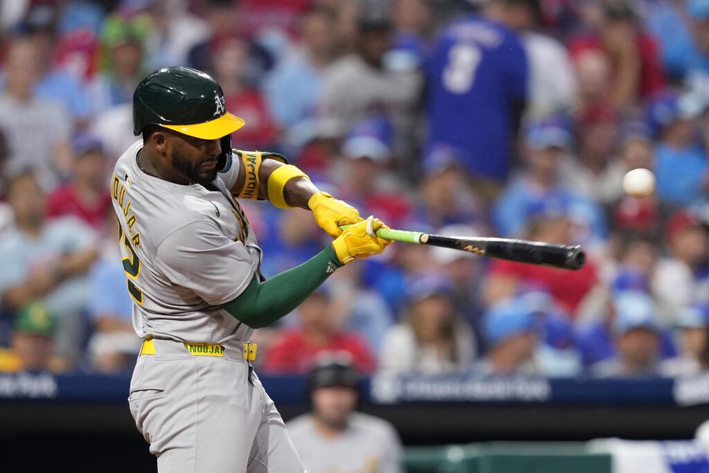 Miguel Andujar against LHP this season:

.422 AVG
.458 OBP
.578 SLG
1.036 OPS

His OPS (against all pitchers) was .884 for the month of July. A welcome addition for the #Reds against LHP