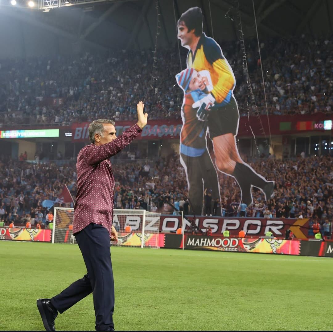 Şenol Güneş: 

Eğer yüreğinde bir umut varsa, asla yalnız değilsin...