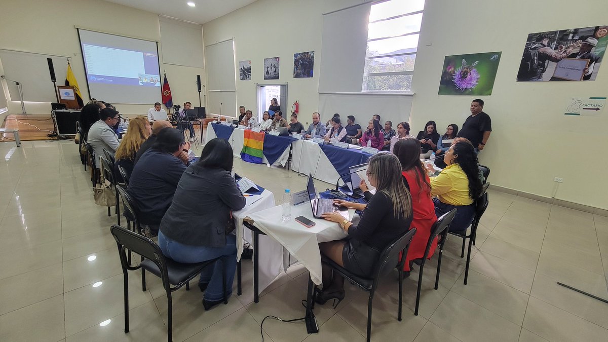 🫱🏽‍🫲🏾 #QuitoConDerechos | Con 21 votos a favor se conforma la comisión disciplinaria con los/as Consejeros/as:
🔸María Verónica Cevallos - Vicepresidenta del CPD 
🔸José Acuña - Representante del Consejo Consultivo de Derechos Animales y Naturaleza 
🔸Javier Velásquez - Delegado de