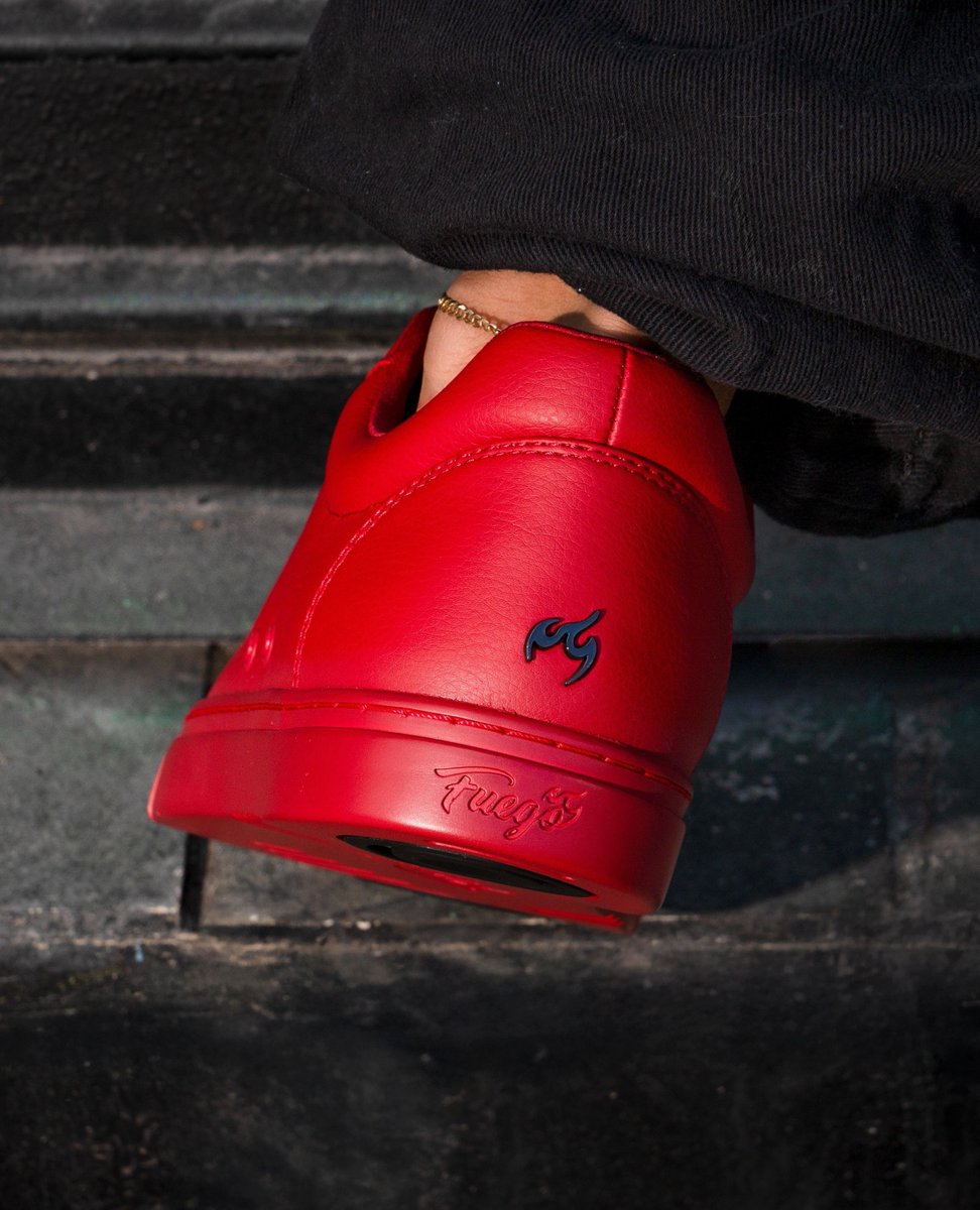 ATACA x Fuego 🔥

The red low tops your footwork’s been waiting for.

Built for the stage. Made for the moment.

Grab yours now at fuegodance.com

#ATACAxFuego #LowTop #bold #dancesneakers #fuegofam #collab #nationaldanceday