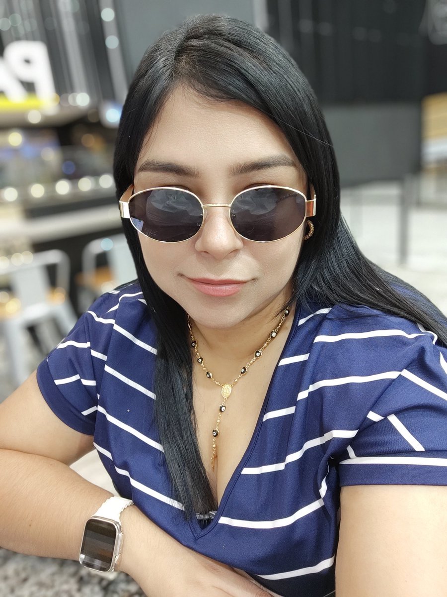 Tigre Venezolano (@leonvenezolano1) on Twitter photo Lo hermosa que es <a href="/CoralTeresa/">Vanessa Teresa 🍒</a> 😍
Ninguna de esas arrastradas que la atacan llevan vida con ella. Lo hermosa que es <a href="/CoralTeresa/">Vanessa Teresa 🍒</a> 😍
Ninguna de esas arrastradas que la atacan llevan vida con ella.