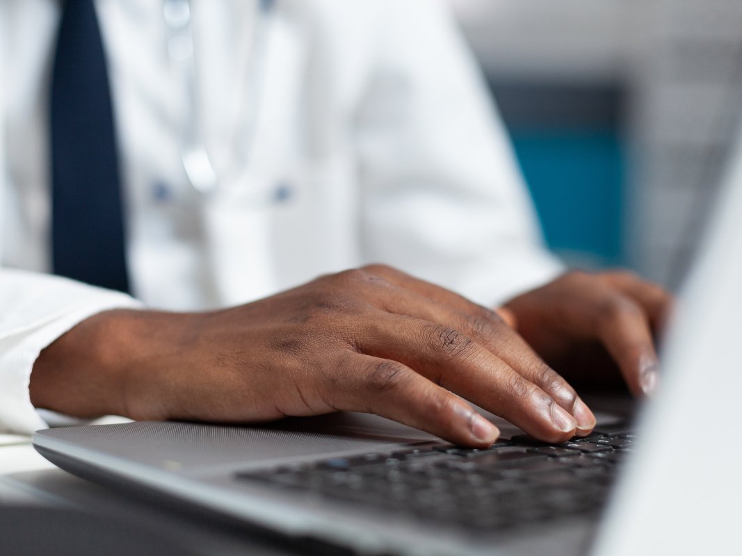 Framework for Race-Specific Prostate Cancer Detection Using Machine Learning Through Gene Expression Data: Feature Selection Optimization Approach dlvr.it/TMDSYY #ProstateCancer #MachineLearning #GeneExpression #CancerResearch #HealthTech