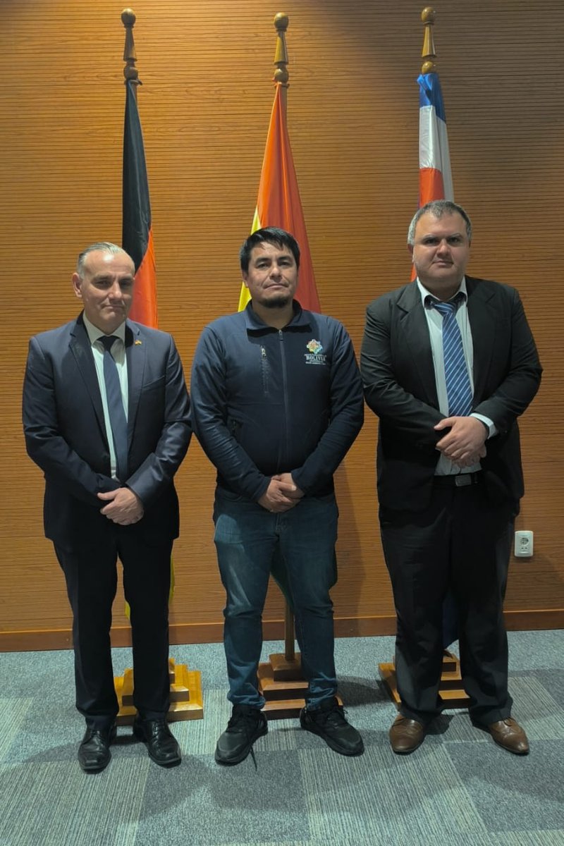 Proyecto de cooperación concluido: COTRILARS, una exitosa cooperación triangular que fortaleció el saneamiento, la gestión de residuos y la educación ambiental en Bolivia y Costa Rica. 🇧🇴 🇨🇷 🇩🇪 🤝
¡Muchas gracias, <a href="/BMZ_Bund/">Bundesentwicklungsministerium</a> y #GIZ!
<a href="/AlemaniaenCR/">Embajada de Alemania en Costa Rica</a> <a href="/AmbienteyAgua/">Min. Medio Ambiente y Agua</a>