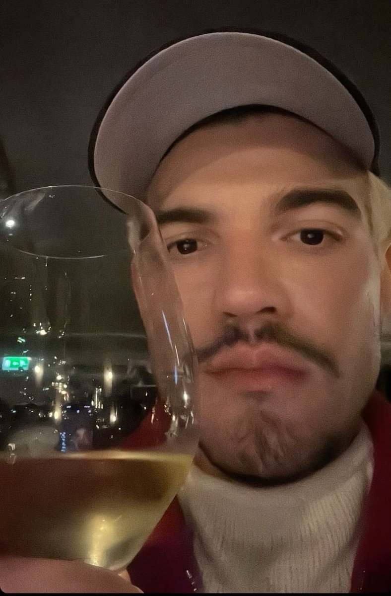 saudades dele aparecendo assim do nada