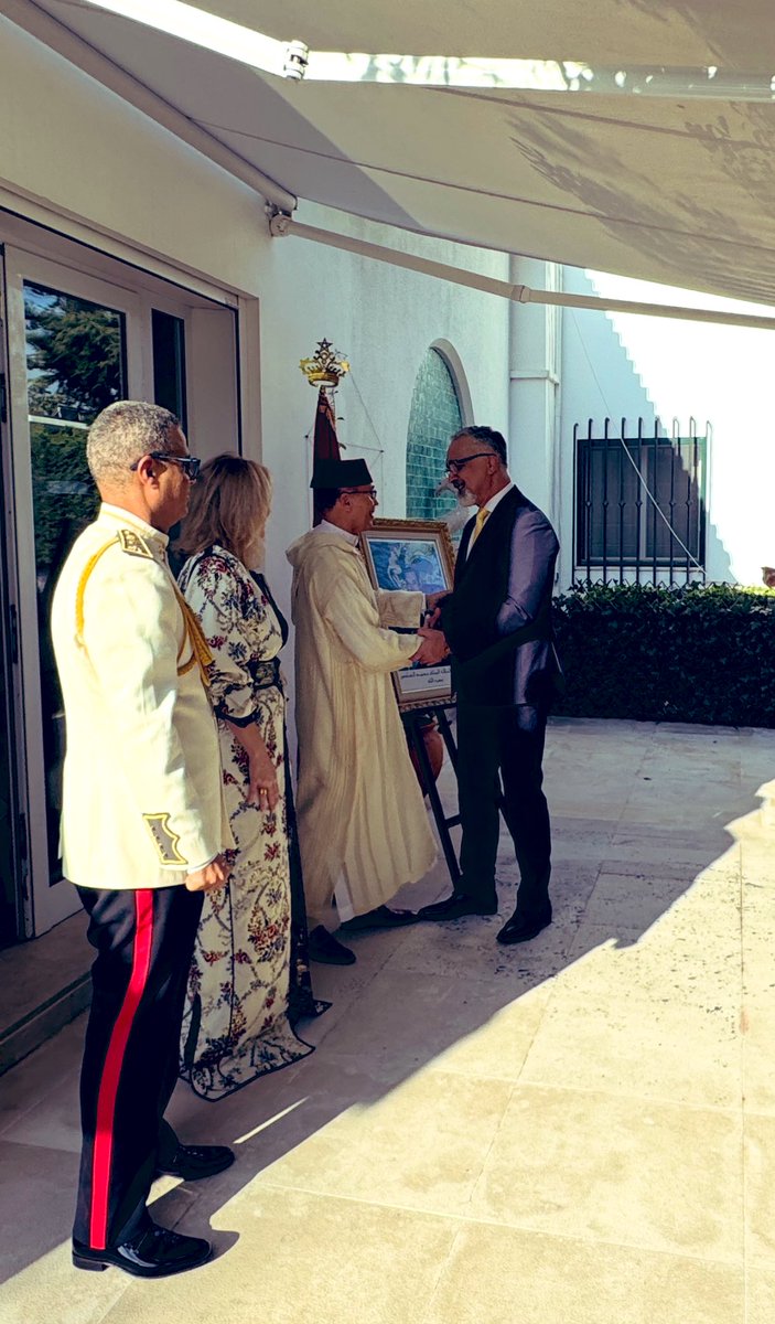 مشاركتي في العيد الوطني للمملكة المغربية 🇲🇦 بتاريخ ٣٠/٧/٢٠٢٥ .
خالص التهاني والتبريكات للمملكة ولشعبها العزيز ، سائلا الله سبحانه ان يمن عليها بالرفعة والأزهار والتقدم .