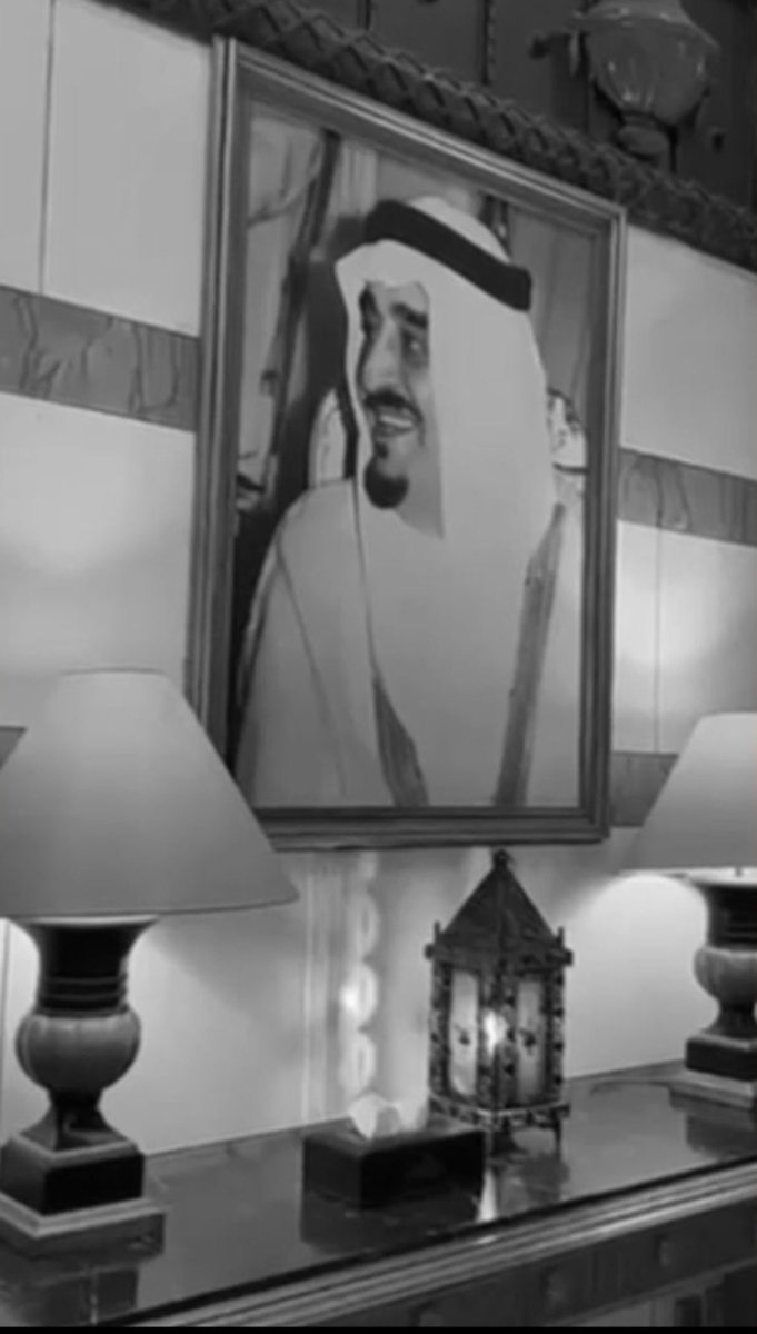 95LN2's tweet photo. ماكل ميت لا رحل لزوم ننساه ،
هذاك ابو فيصل بـ قلوبنا حي ما مات ♥️

 #ذكرى_وفاة_الملك_فهد
#الملك_فهد https://t.co/qnjY316R0a