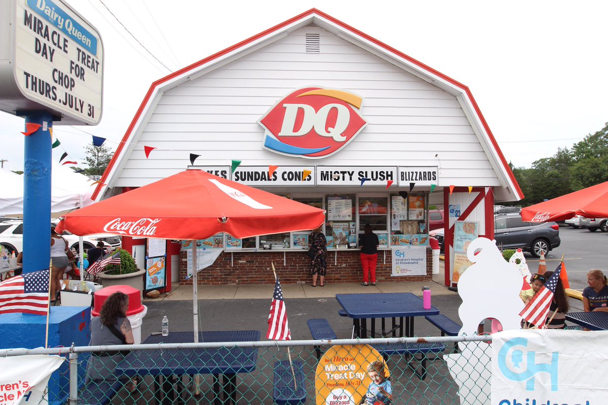 shorelocalnews's tweet photo. Absecon Dairy Queen’s Miracle Treat Day is back! A day full of music, entertainment, raffles, games, prizes, Blizzards, and more!
Photo by Tynan Hand.
#miracletreatday #dairyqueen #cmnhospitals #absecondairyqueen #abseconnj #newjersey #southjersey #summer #shorelocal https://t.co/TjBX2L2uwv