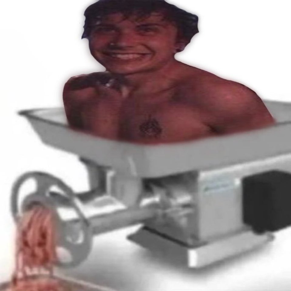 el ˚₊‧⁺⋆🛸 (@grrrltv) on Twitter photo 