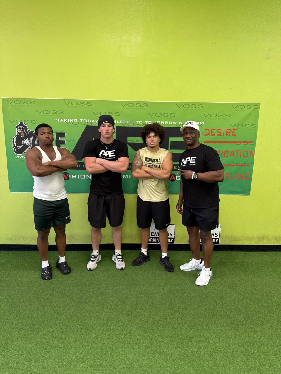 APE (@apeathletes) on Twitter photo No cause for pause we stay at it so we donβt have to go after it . 2pm power hour Basha Bears <a href="/joshgaines_/">Joshua βDA TRAINβ Gaines</a> <a href="/BruleyDante/">DanteBruley</a> <a href="/KadenCW4/">Kaden williams</a> <a href="/bashagridiron/">Basha Gridiron</a> No cause for pause we stay at it so we donβt have to go after it . 2pm power hour Basha Bears <a href="/joshgaines_/">Joshua βDA TRAINβ Gaines</a> <a href="/BruleyDante/">DanteBruley</a> <a href="/KadenCW4/">Kaden williams</a> <a href="/bashagridiron/">Basha Gridiron</a>