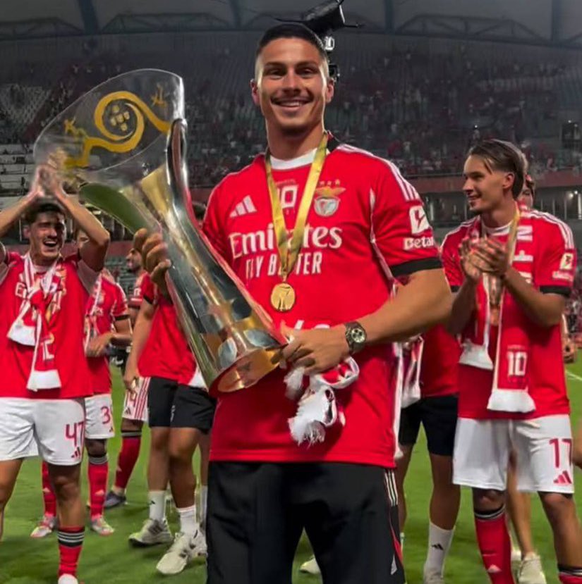 6 horas depois de ser apresentado ! 😂